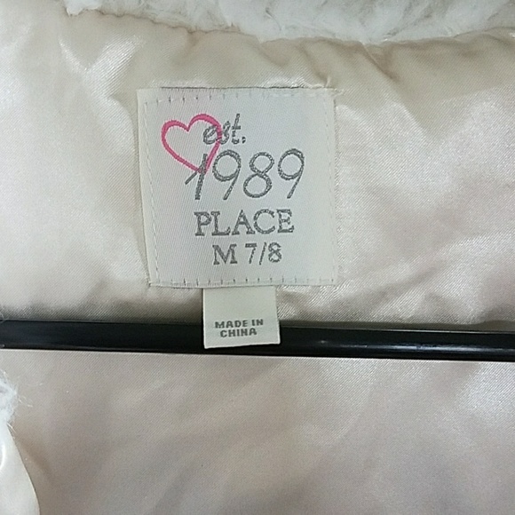 Furry vest sz Medium 7/8 - Picture 3 of 5